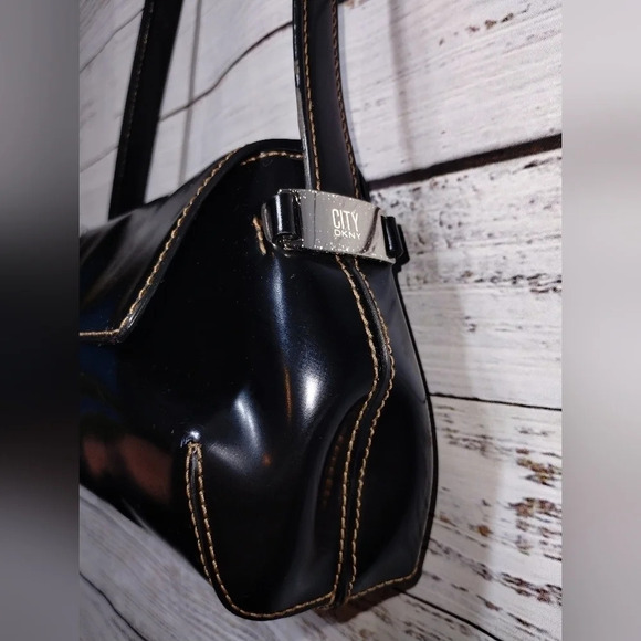 DKNY Shoulder Handbag In Patent Black Prom Dance Eveninf Y2K - Picture 6 of 8